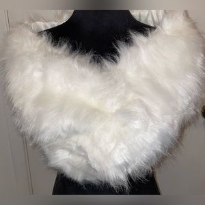 20’s Faux Fur Stole 100% Polyester. White